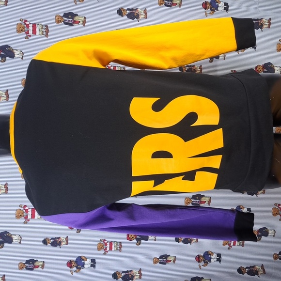Los Angeles Lakers NBS Hardwood Classic wrap-around spellout logo Med sweatshirt - Picture 4 of 7